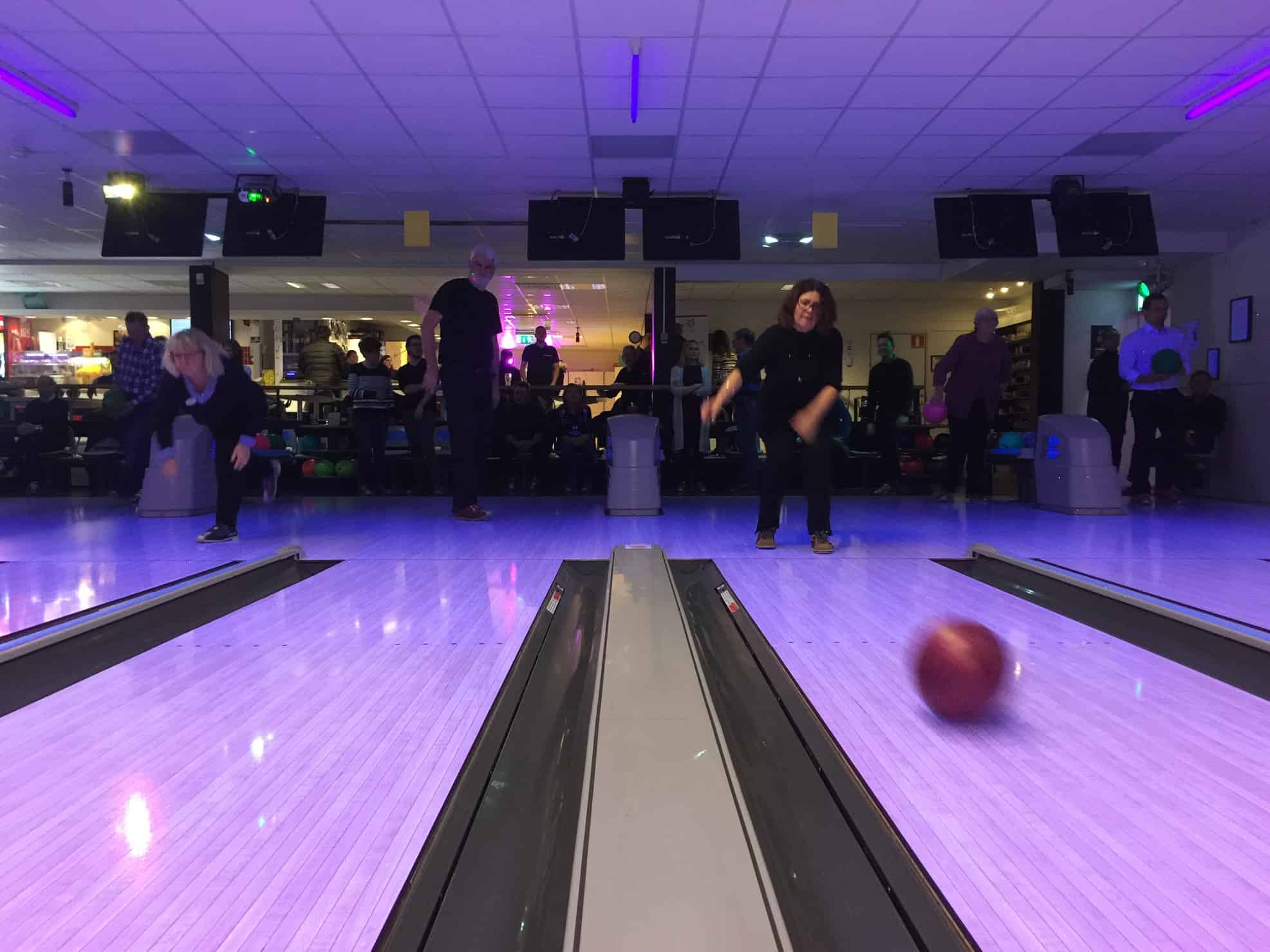 Läs mer om artikeln 2018-02-21 — After Work med bowling